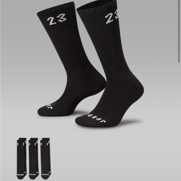 Jordan Essentials Crew Socks Black Medium - Picture 3 of 3